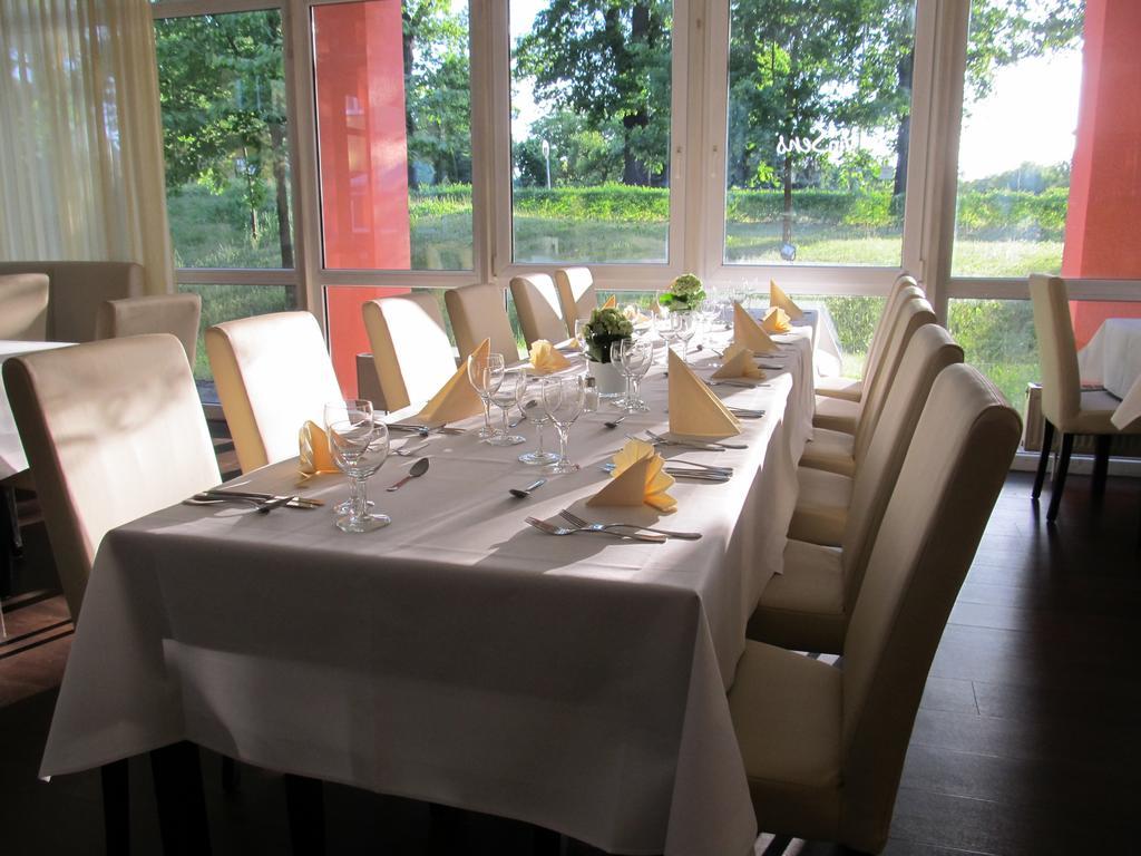 Sensconvent Hotel Michendorf Buitenkant foto
