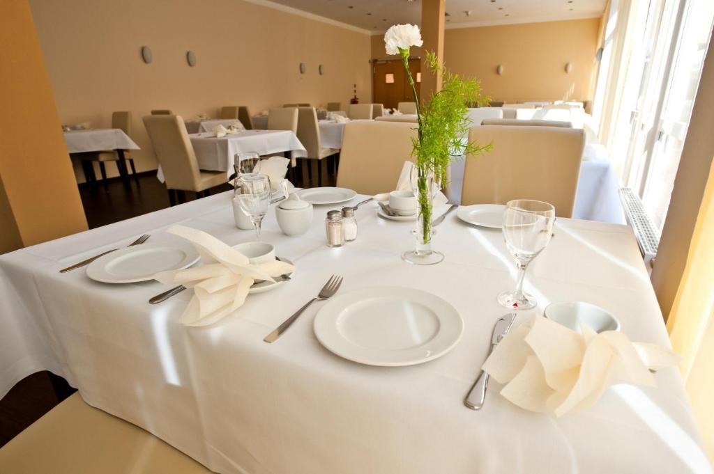 Sensconvent Hotel Michendorf Buitenkant foto